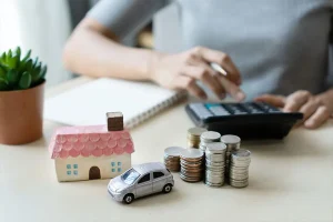 Navigating the Complexities of Home and Auto Insurance Quotes