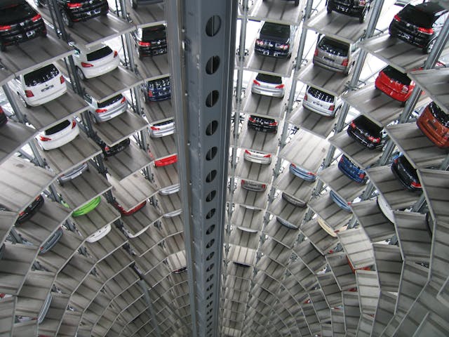 Saving Money on Auto Insurance: Tips and Tricks for Lower Premiums